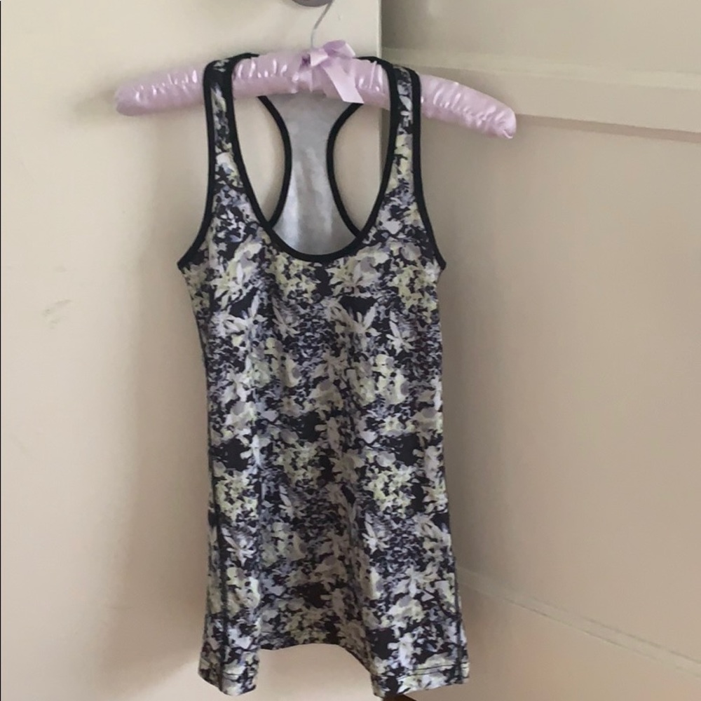 Lululemon tank top!